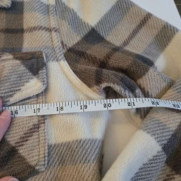 Thread & Supply women's plaid polar fleece shacket neutral size Small - Picture 7 of 8